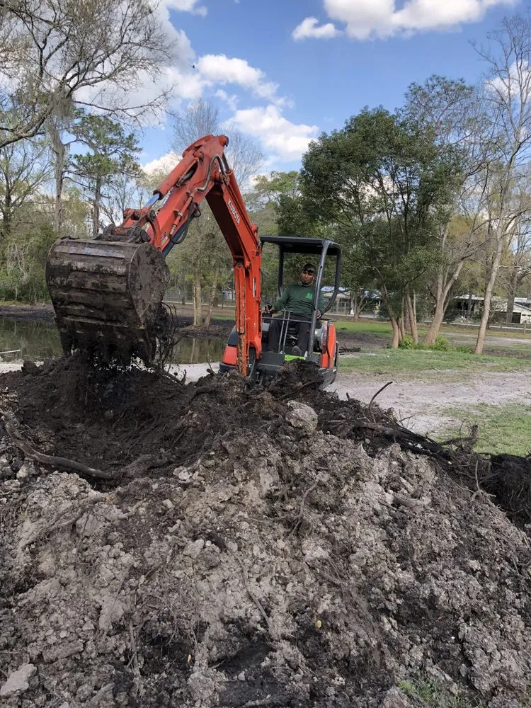 Custom garden landscaping in Lakeland, FL by A1 Landscape Management Company