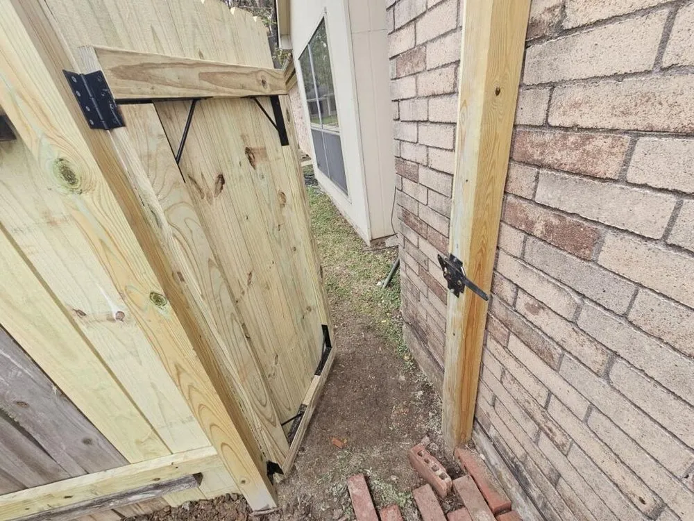 Top-rated landscaping services for homes across Sugar Land, TX - A1 Landscaping