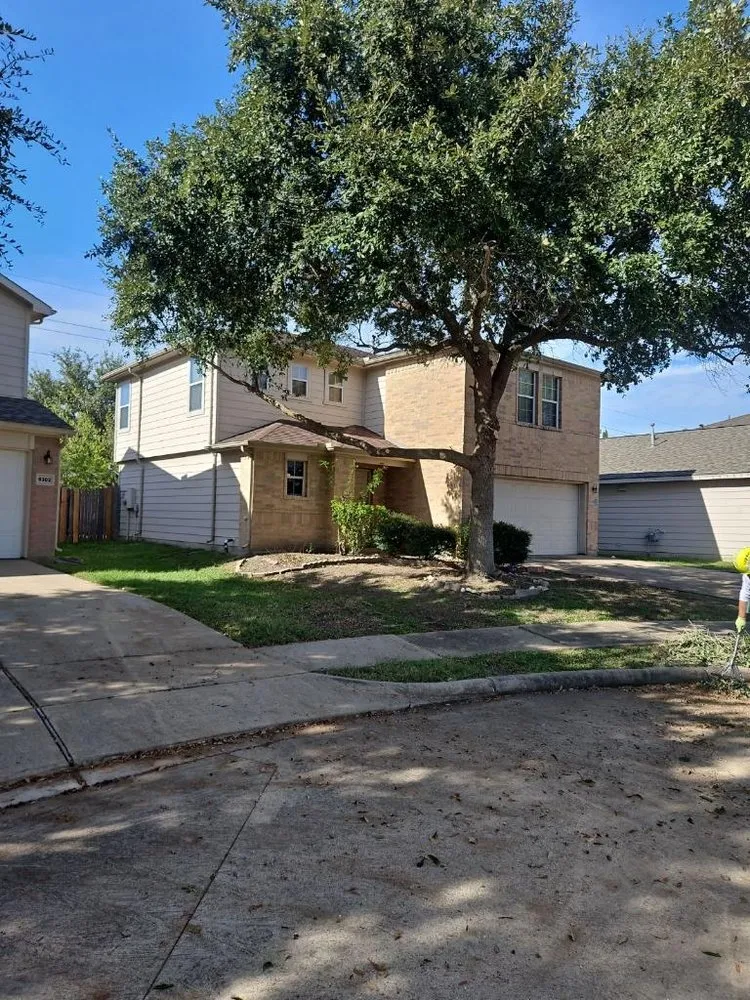 Local residential landscaping in Sugar Land, TX - A1 Landscaping