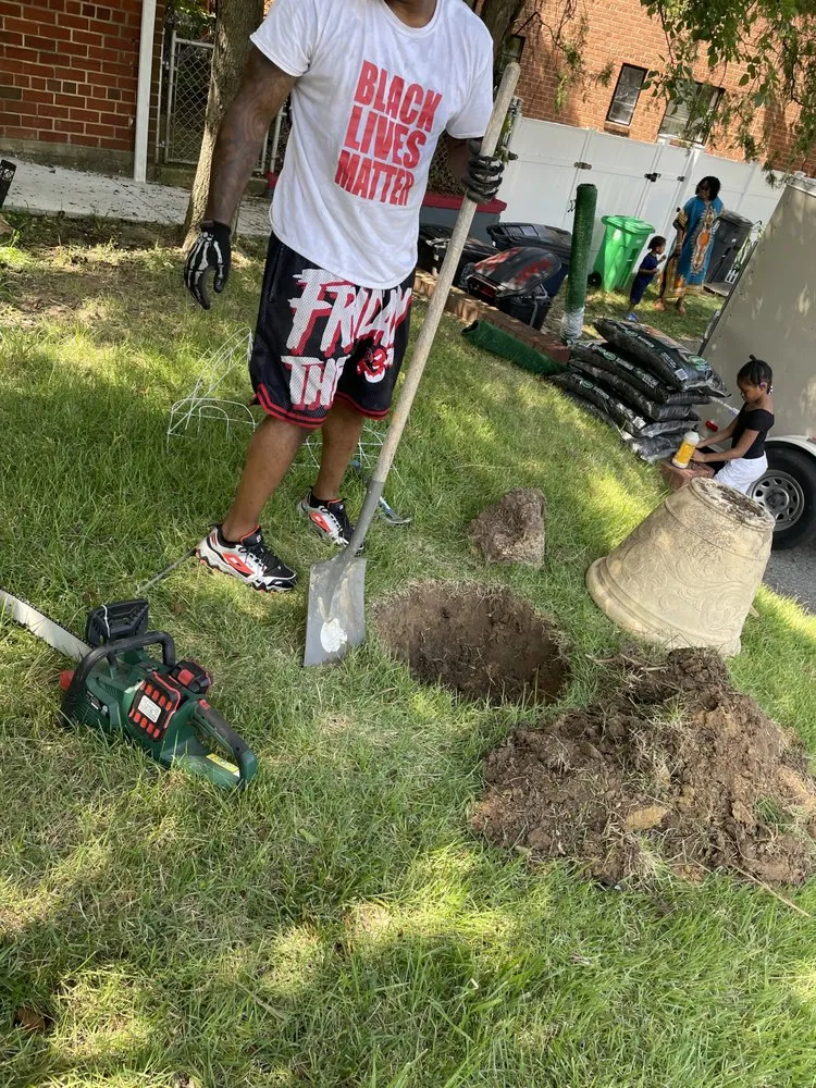 Custom lawn mowing service in Temple Hills, MD by A1 Landscaping