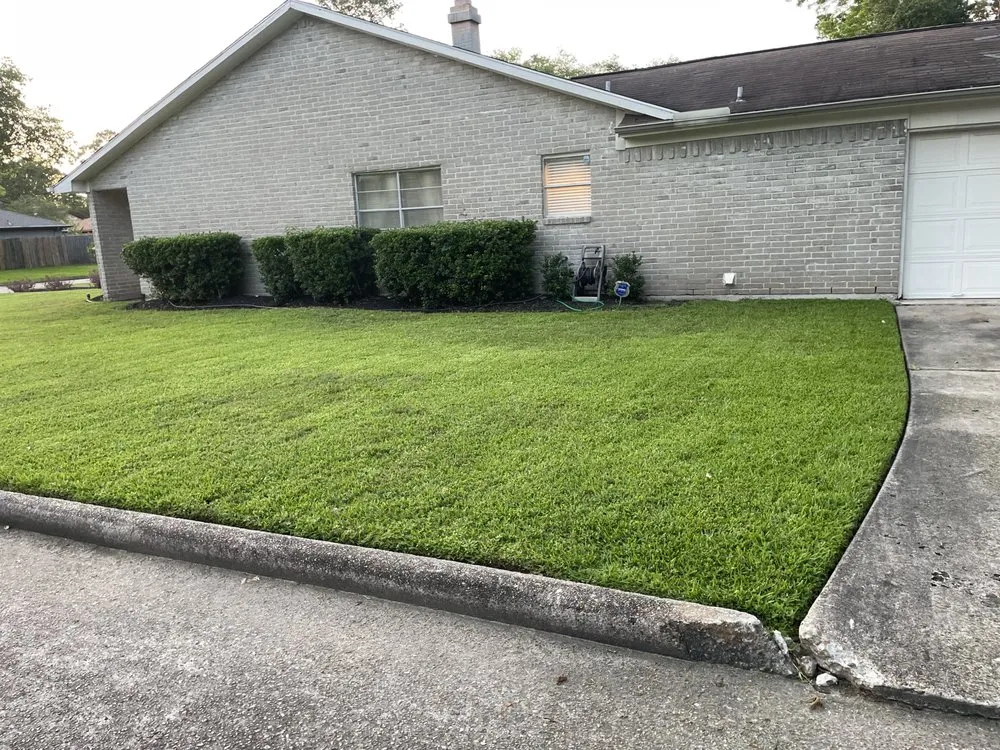 Reliable lawn care service in Channelview, TX by A1 Lawn Care