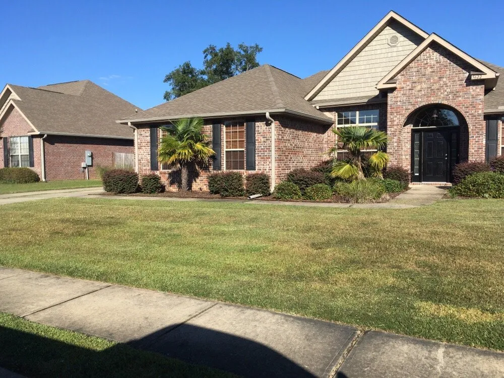 Affordable yard maintenance in Milton, FL - A1 Lawn Service and Landscape