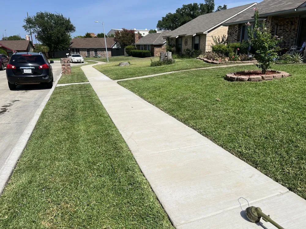 Top-rated lawn care service experts serving Dallas, TX - A1 lawn service