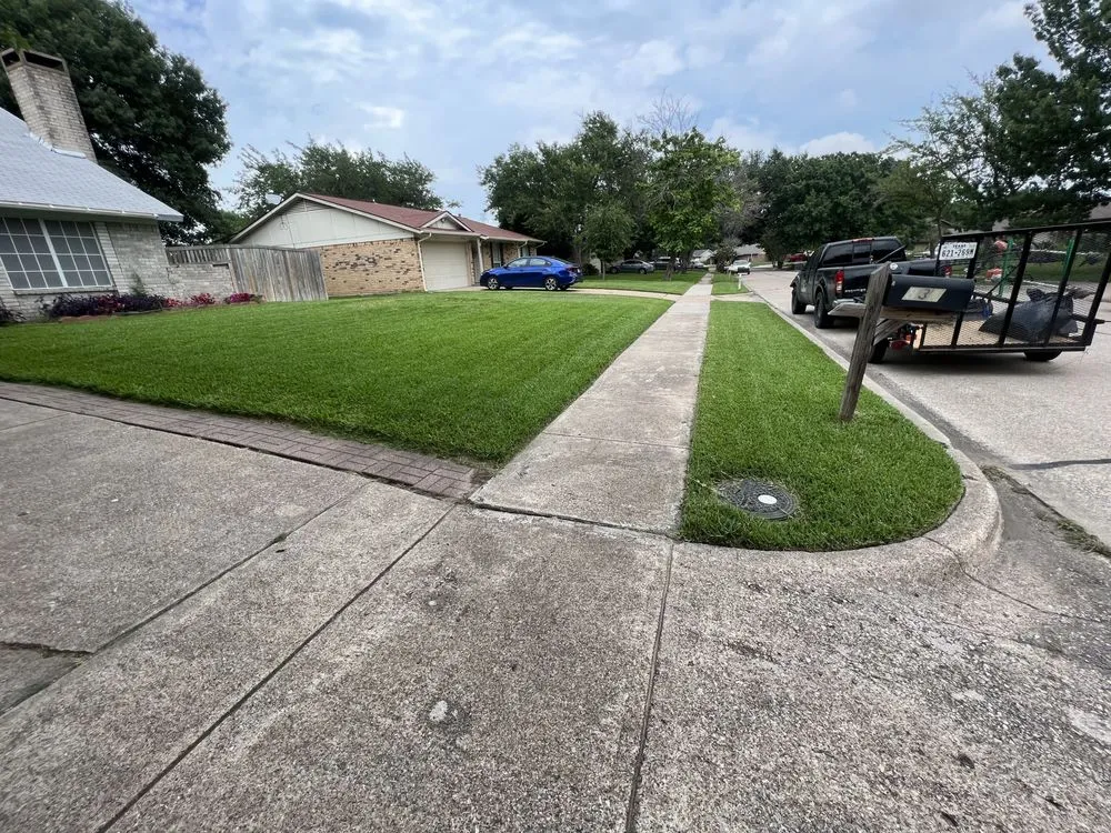 Professional lawn care service for homes across Dallas, TX - A1 lawn service
