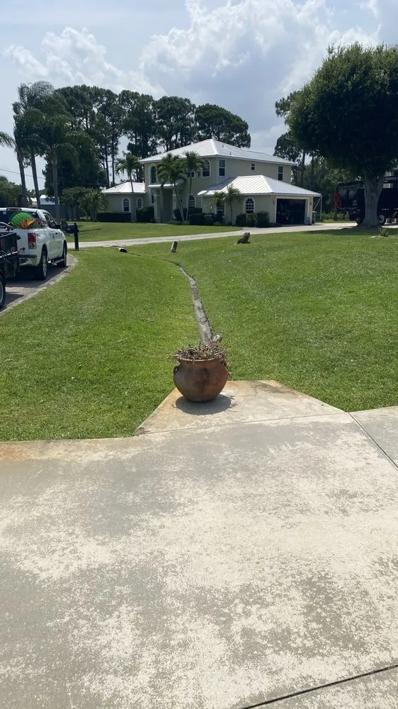 Affordable yard maintenance for residential properties across Fort Pierce, FL - A1 Moto Lawn Service