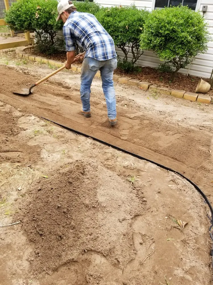 Custom lawn care service in Mobile, AL - A1 Precision Lawn Care