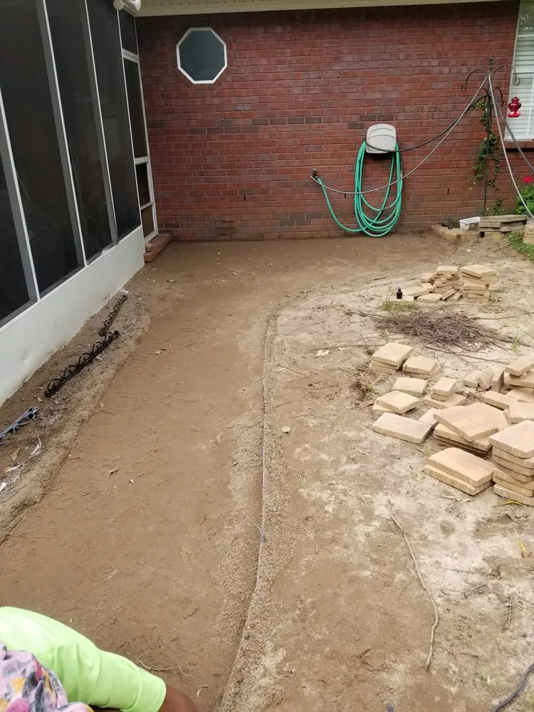 Professional lawn care service experts serving Mobile, AL - A1 Precision Lawn Care