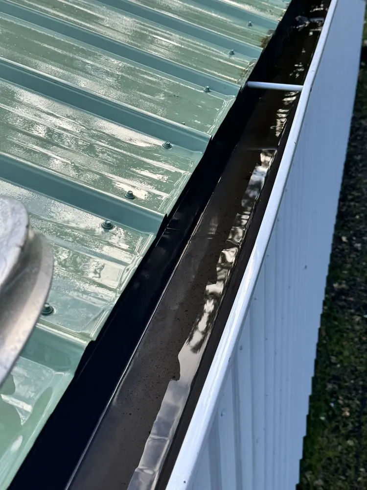 Affordable yard maintenance experts serving Roseburg, OR - A1 Pro Lawn Care