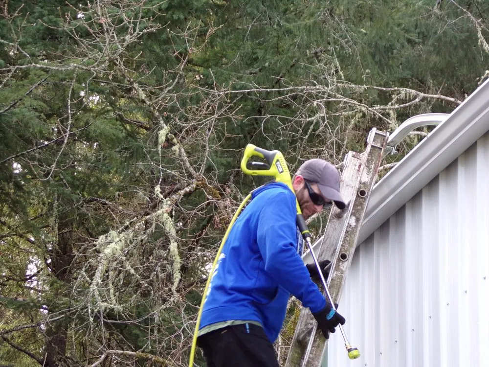 Top-rated lawn care service for residential properties across Roseburg, OR - A1 Pro Lawn Care