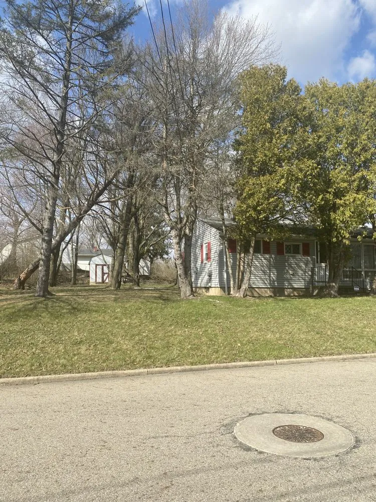 Local lawn mowing service with custom design across Youngstown, OH - A1 Specialties