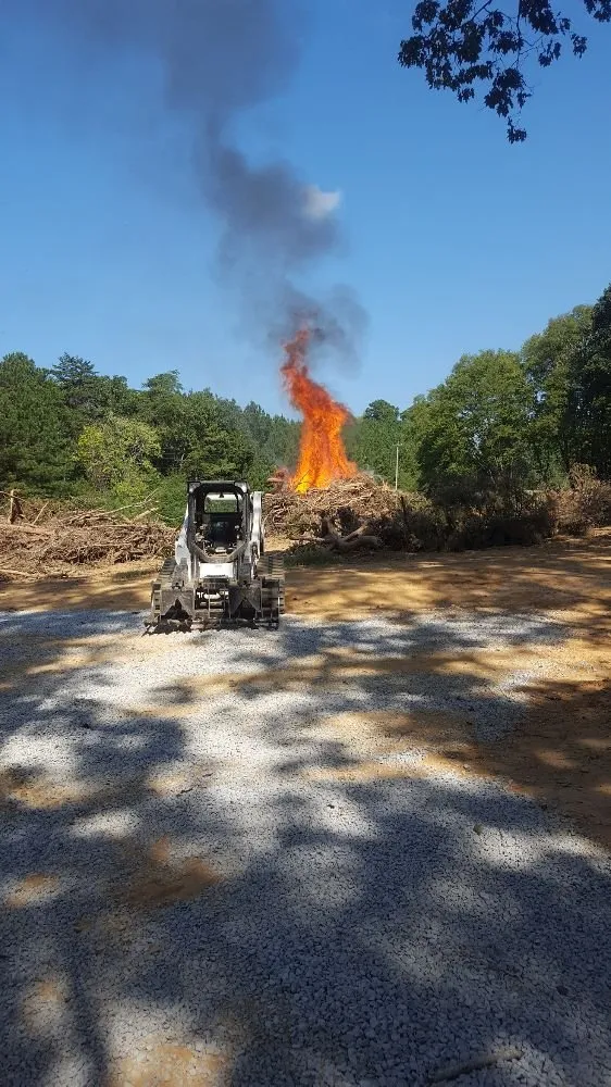 Affordable lawn mowing service in Vinemont, AL - A1 Tree Service & Landscaping