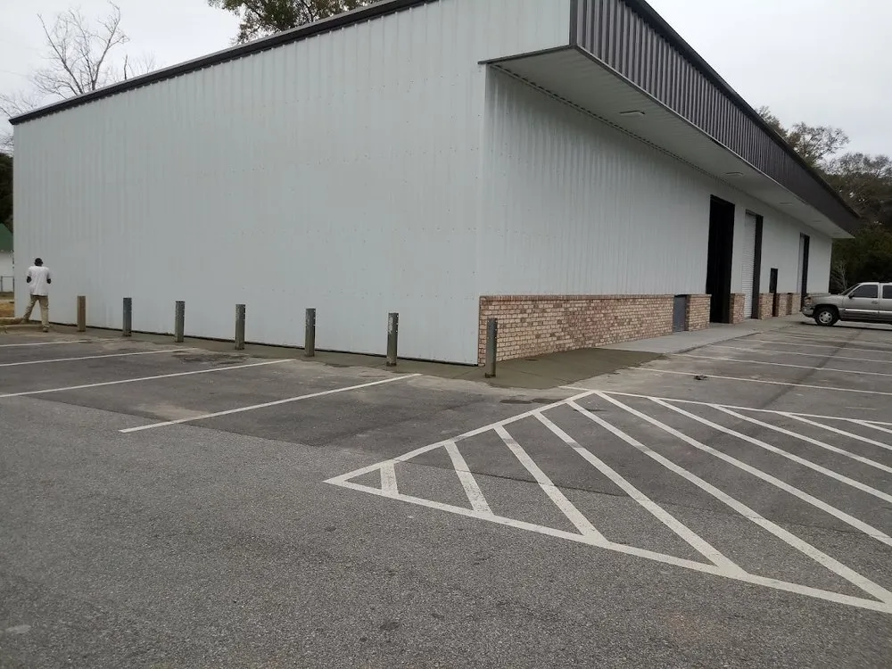 Custom garden landscaping in Pensacola, FL by A1Lawn And More Services