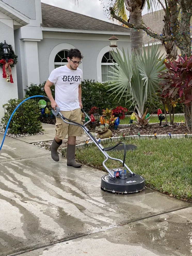 Affordable landscape design in Valrico, FL - A1M Power Wash & Lawn Care