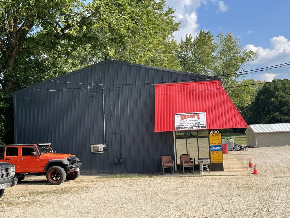 Trusted lawn mowing service with custom design across Sullivan, MO - A2Z Contracting