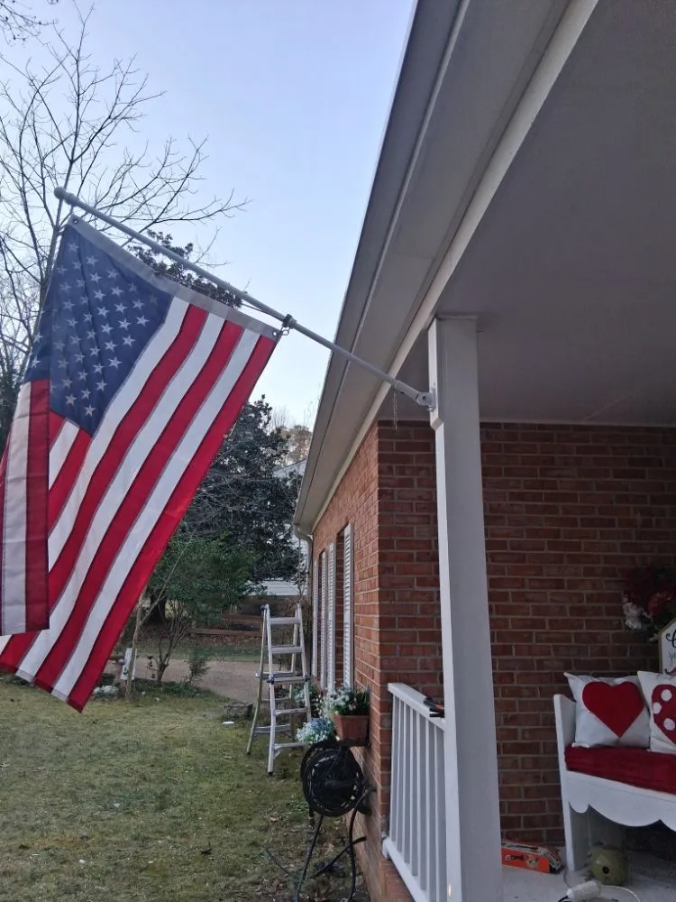 Expert lawn care service experts serving Louisa, VA - A2Z Lawn and Home Needs