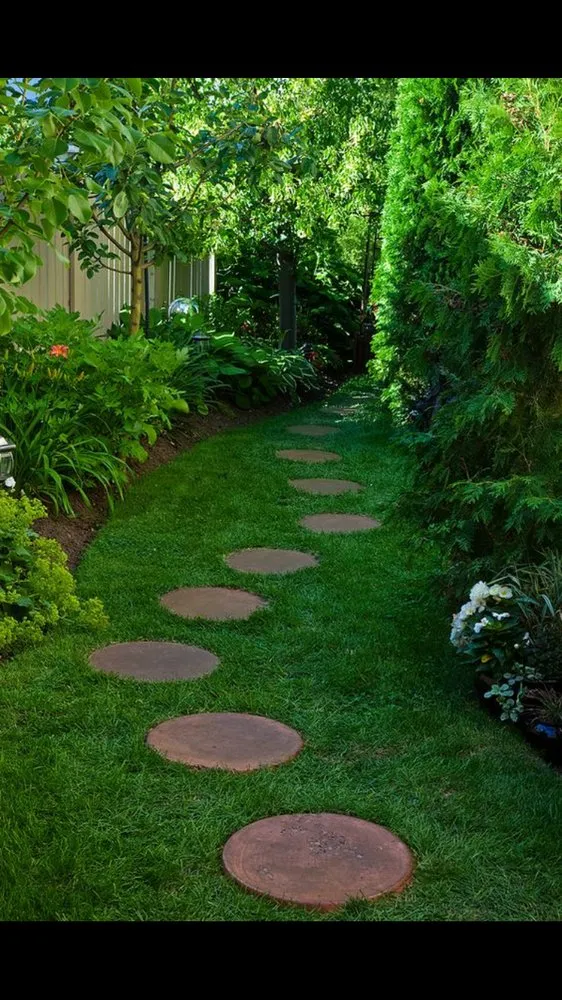 Professional yard maintenance in Ann Arbor, MI - A2Z Lawn Services