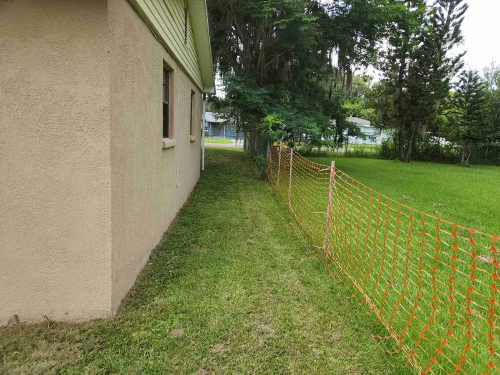 Affordable lawn care service for residential properties in Lakeland, FL by A2Z Lawncare Professionals