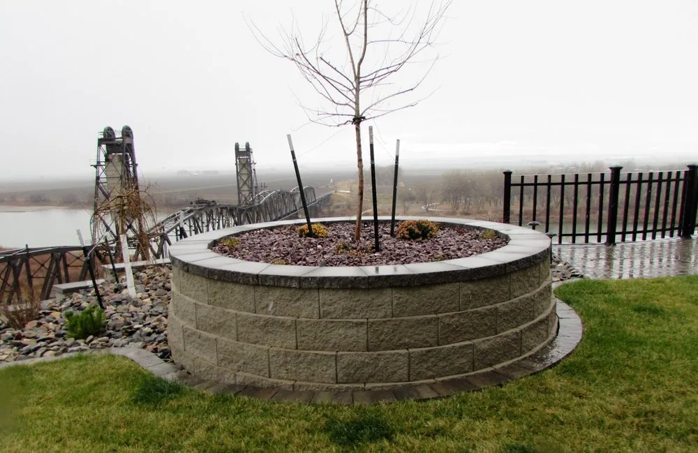 Local garden landscaping experts serving Williston, ND - A&A Landscape and Maintenance of ND