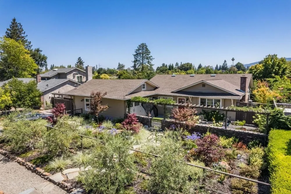 Custom landscape installation in Redwood City, CA by A&A Landscape