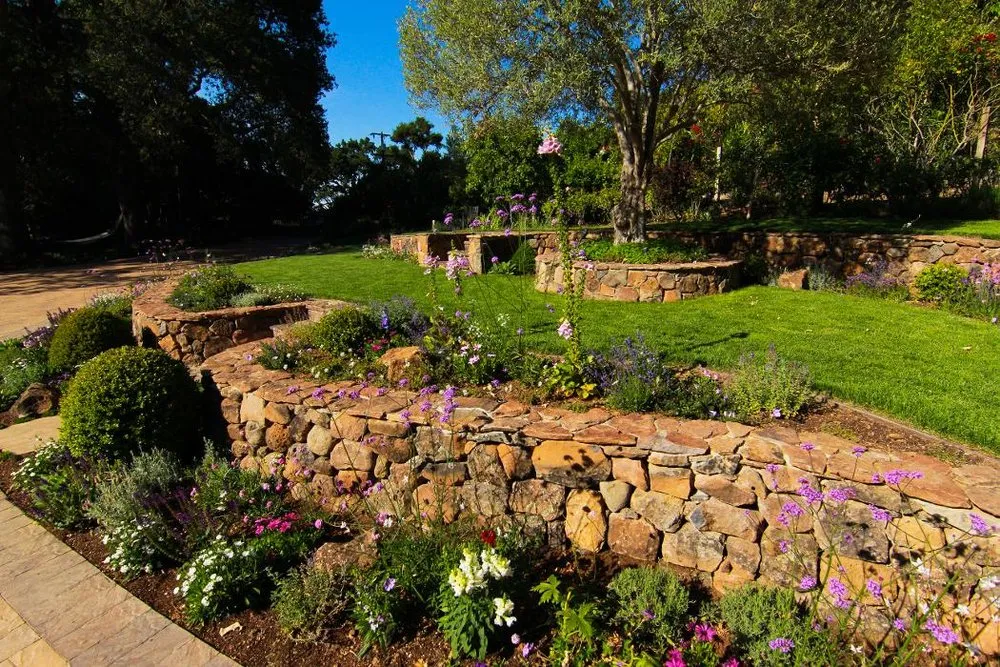 Top-rated yard maintenance for outdoor upgrades across Redwood City, CA - A&A Landscape