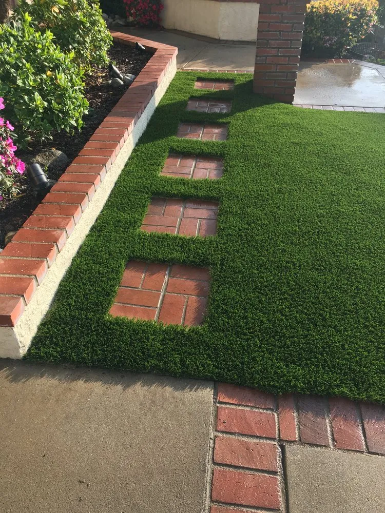Affordable yard cleanup service for year-round maintenance across Los Angeles, CA - A&A Landscaping And Cement Work