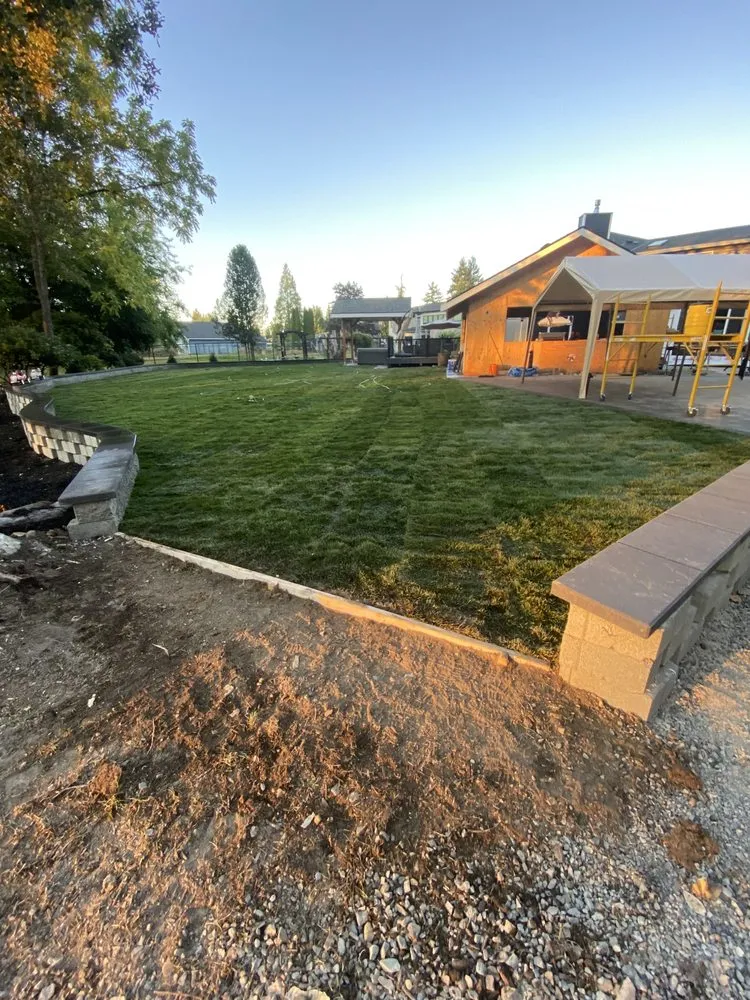 Custom yard maintenance experts serving Lynnwood, WA - A&A Landscaping And Concrete