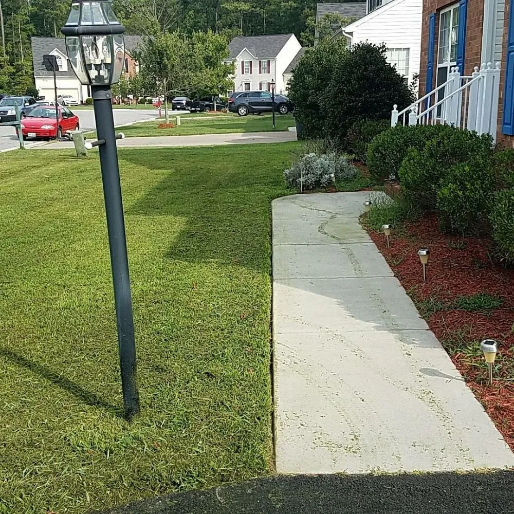 Local garden landscaping in Richmond, VA by A&A Landscaping Contractors