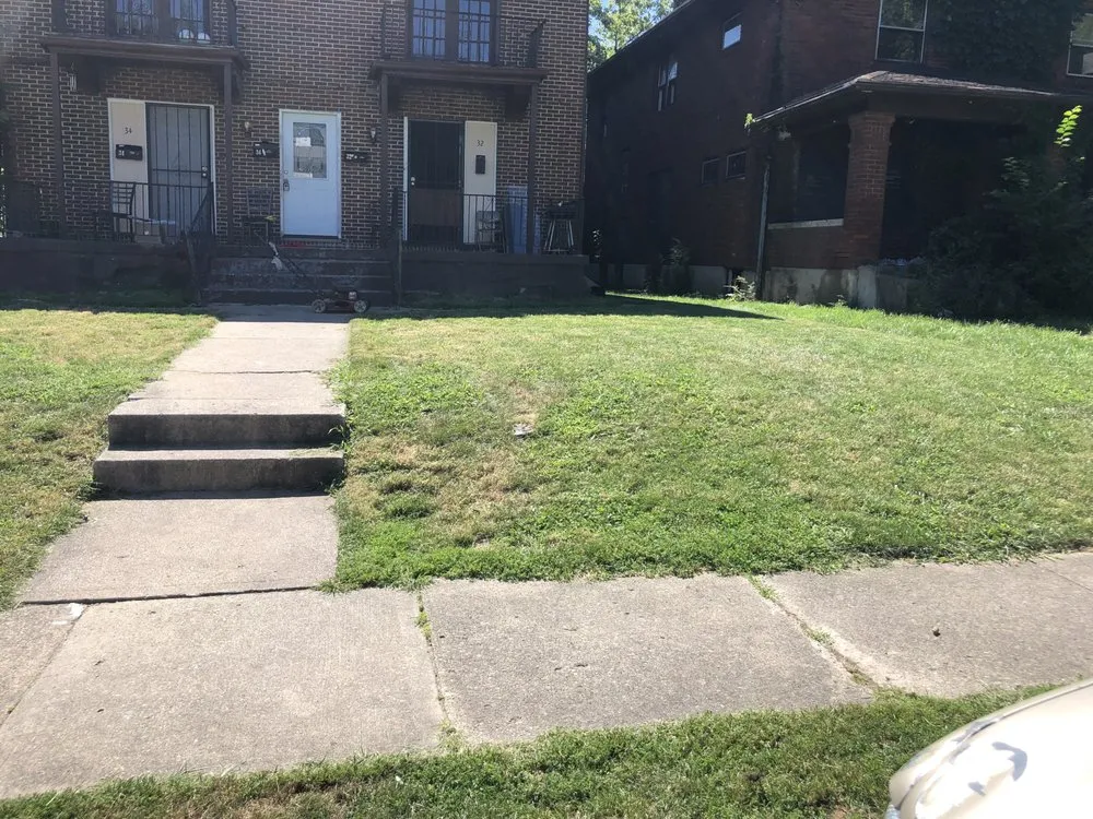 Custom landscaping services for residential properties in Dayton, OH by A&A Lawncare & hauling service