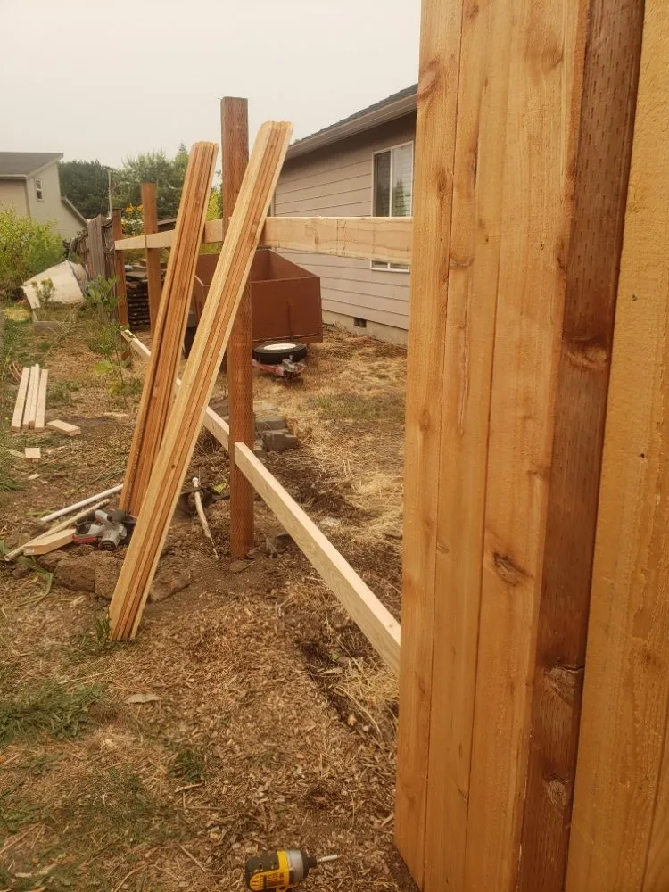 Top-rated yard cleanup service in Independence, OR by A&A Maintenance And Design