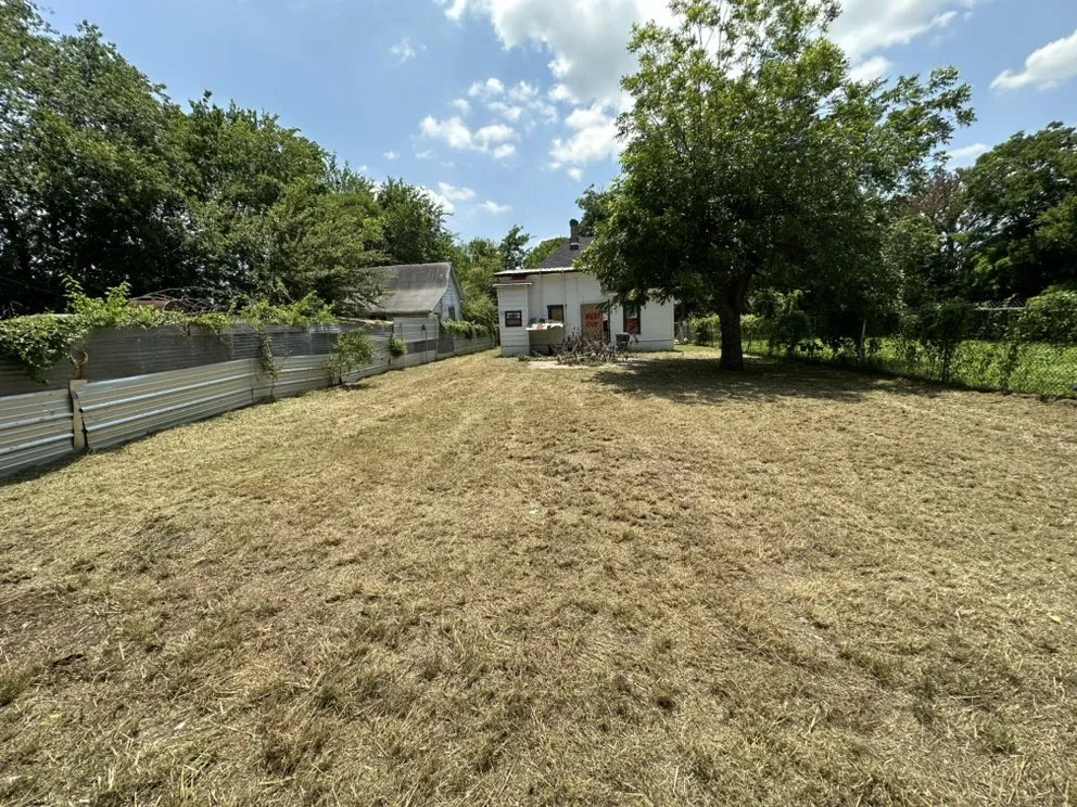 Reliable yard cleanup service in Waco, TX by AAA Honest Landscaping