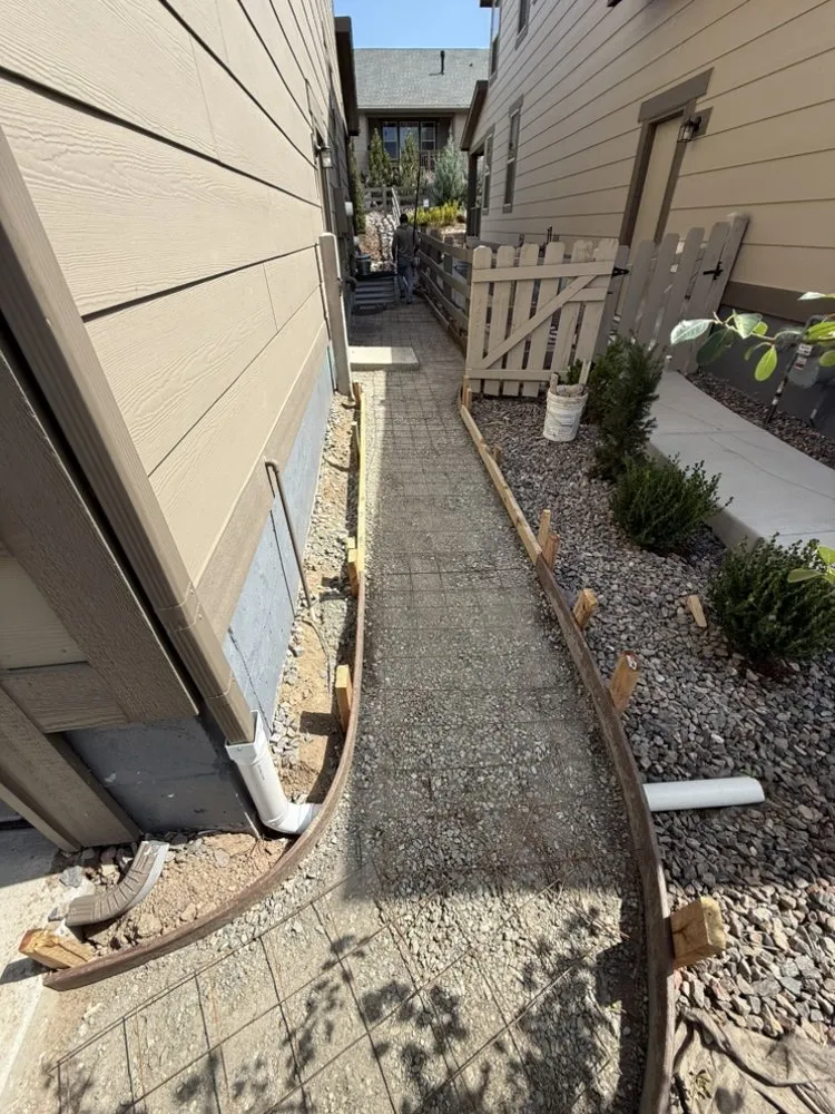 Professional yard cleanup service in Aurora, CO - AAA landscaping