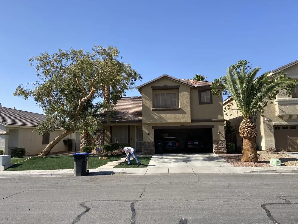 Custom lawn care service for year-round maintenance across Henderson, NV - AAA Landscaping