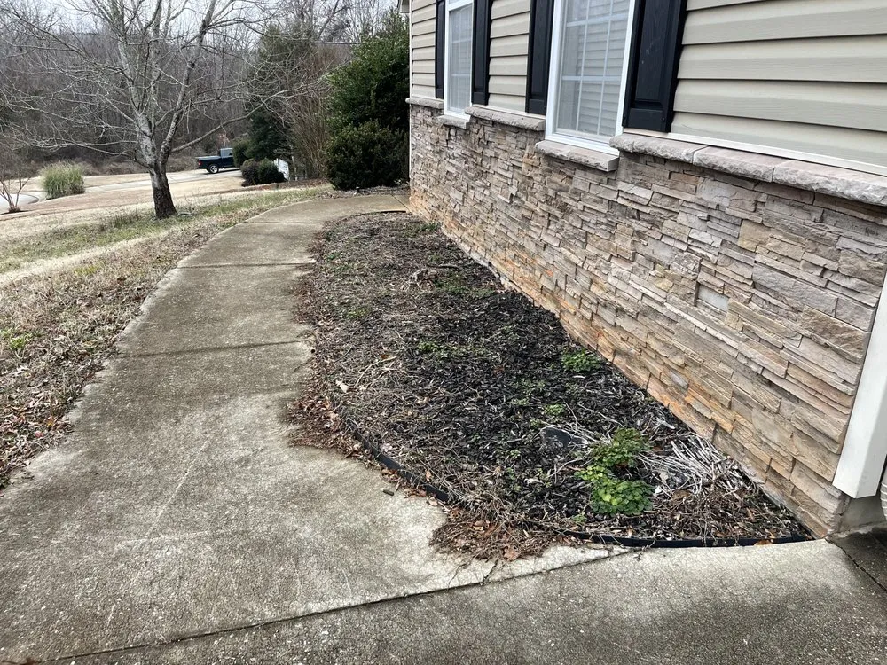 Reliable outdoor landscaping in Clinton, SC - Aaa Lawncare And Landscape