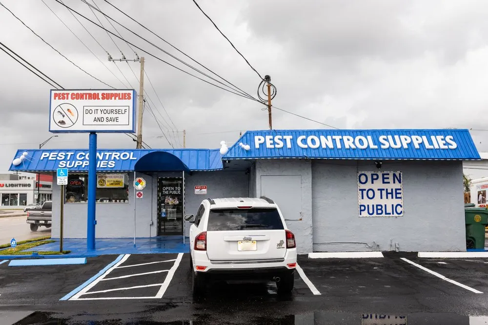 Professional outdoor landscaping in Fort Lauderdale, FL by AAA Pest Control