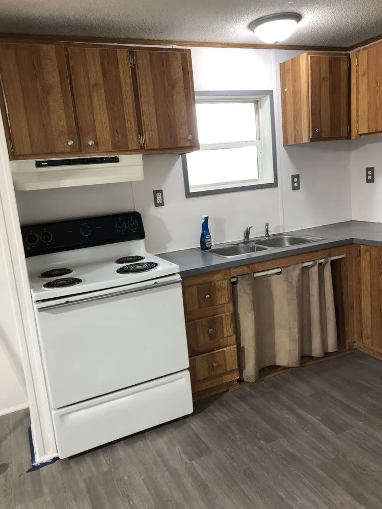 Affordable yard maintenance experts serving Rockford, IL - AAA Power Washing and General Maintenance