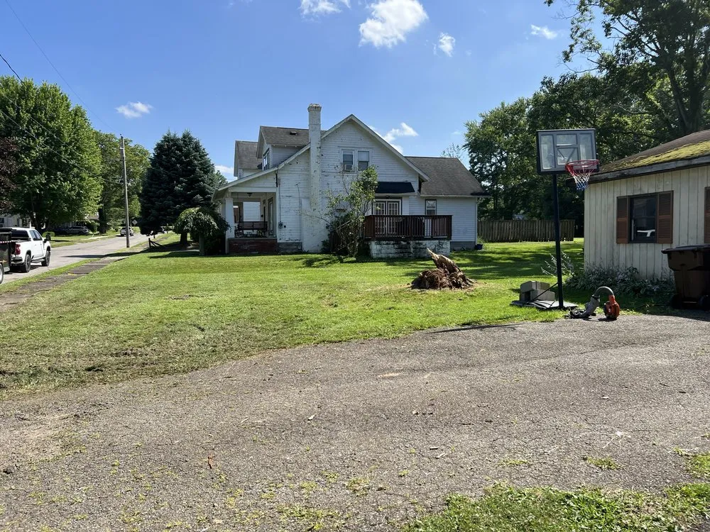 Trusted yard maintenance in Hermitage, PA by AAA Property Services