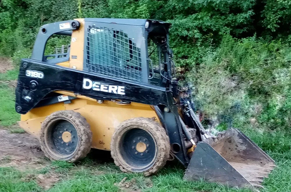 Custom yard maintenance in Trenton, TN - AAA Tree Service