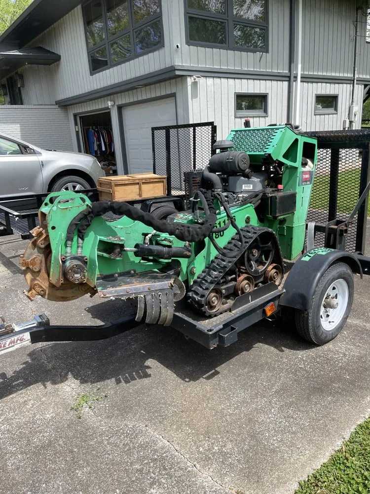 Professional landscape installation experts serving Murray, KY - AAA Tree Stump Grinder and Landscaping