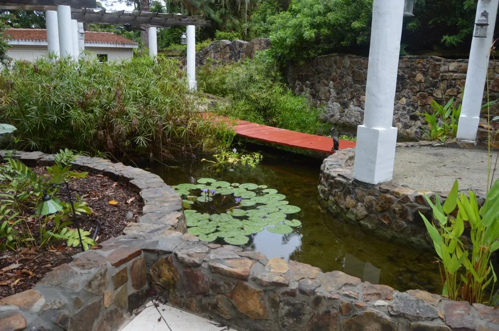 Affordable garden landscaping for homes across Osprey, FL - AAL by Frank Gabry