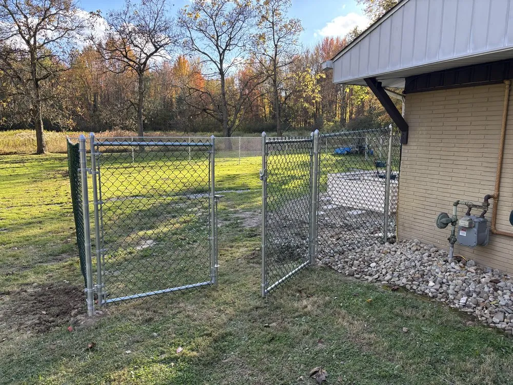 Professional lawn care service in Youngstown, OH - AAR Fencing