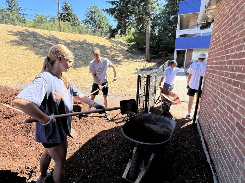 Trusted yard maintenance with custom design in Tacoma, WA by Aardvark Bark Blowing & Landscape Services