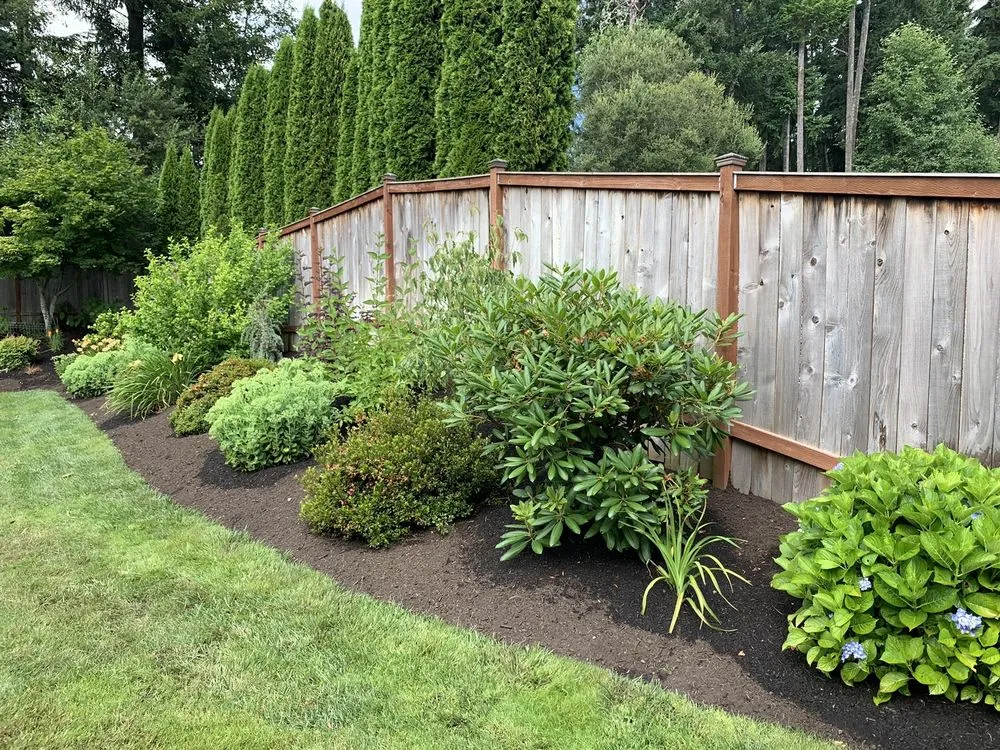 Top-rated landscaping services in Tacoma, WA - Aardvark Bark Blowing & Landscape Services