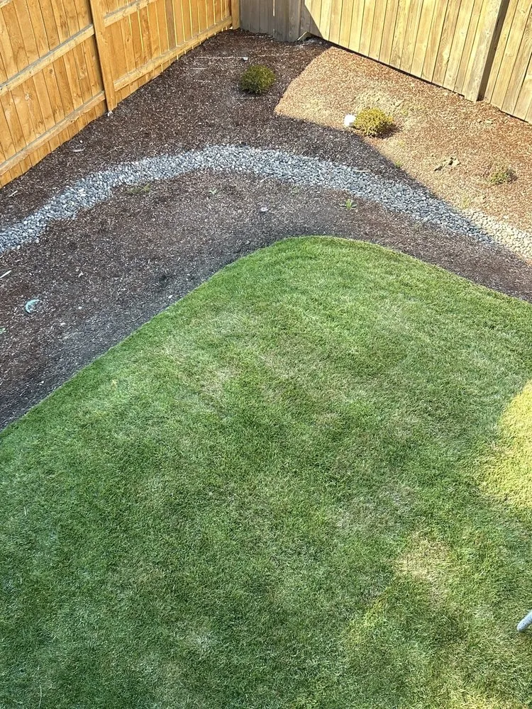 Affordable landscaping services with custom design in Aloha, OR by Aaron’s Green Lawn Care Service