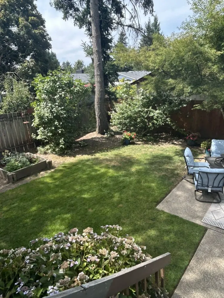 Trusted garden landscaping experts serving Aloha, OR - Aaron’s Green Lawn Care Service