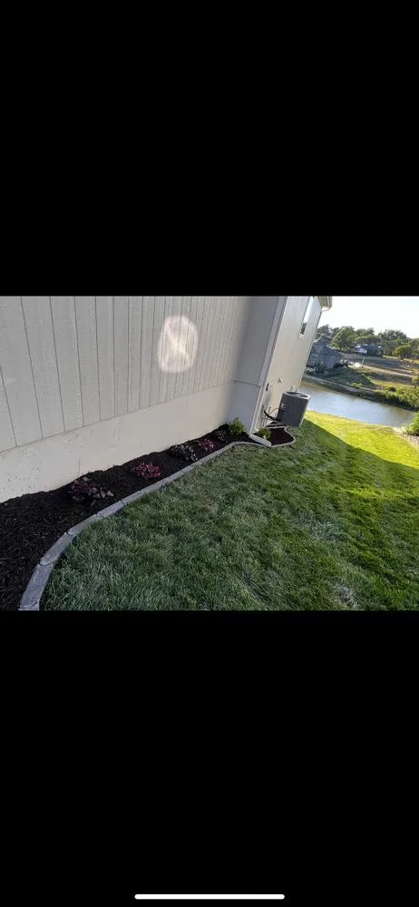 Trusted lawn care service in Overland Park, KS by Aaron’s landscape & irrigation