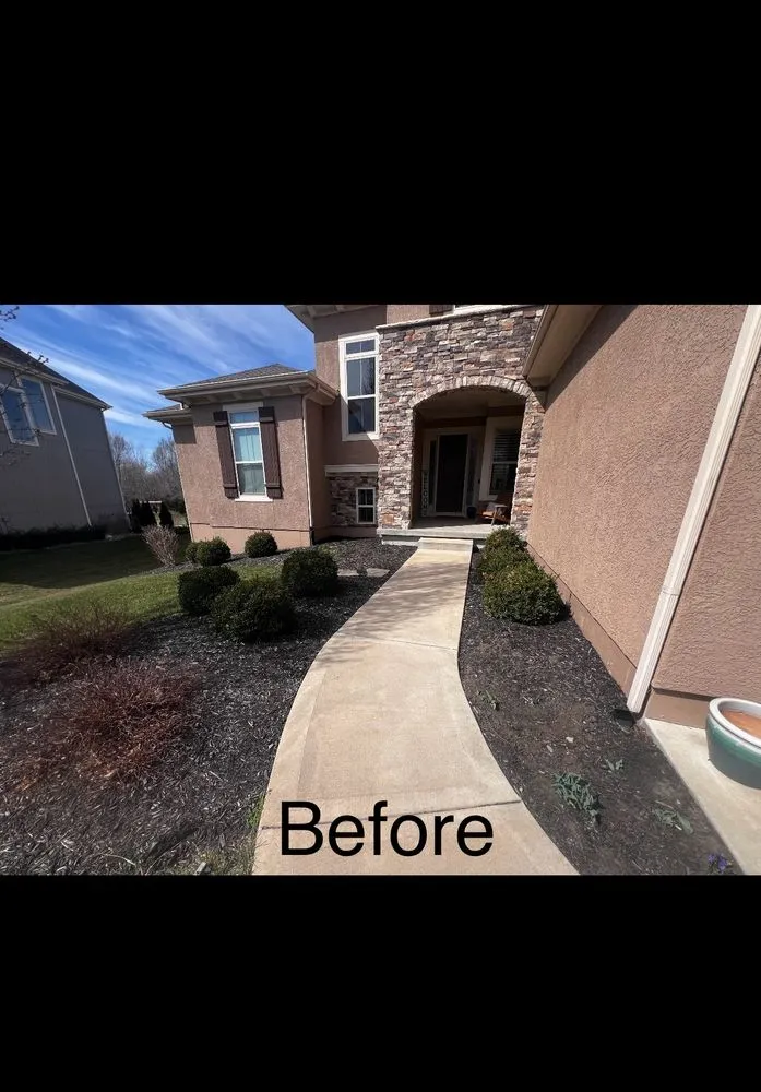 Professional lawn mowing service in Overland Park, KS by Aaron’s landscape & irrigation