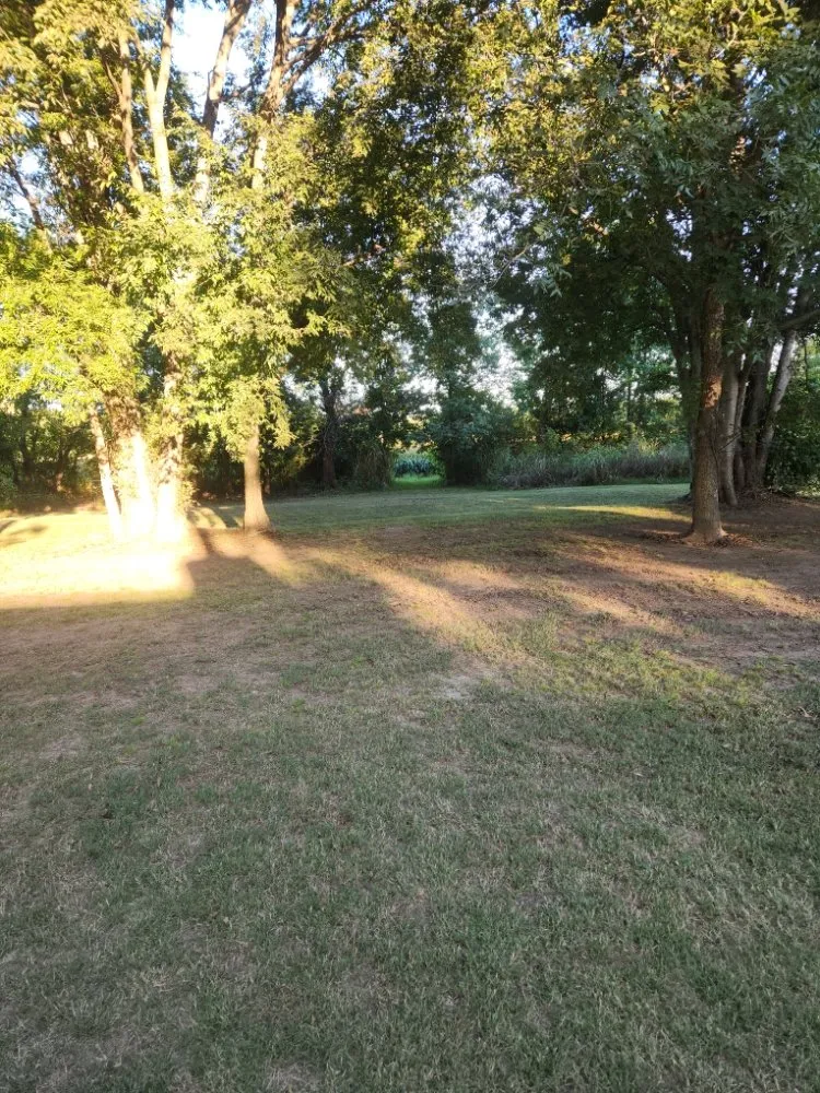 Local landscape design experts serving Wagoner, OK - Aaron's Lawn Care and Cleanup