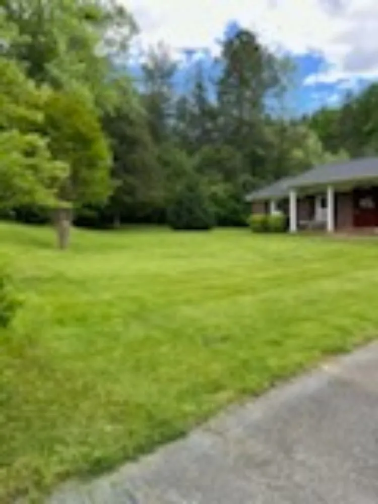 Affordable residential landscaping in Lenoir, NC by Aaron's lawn Care