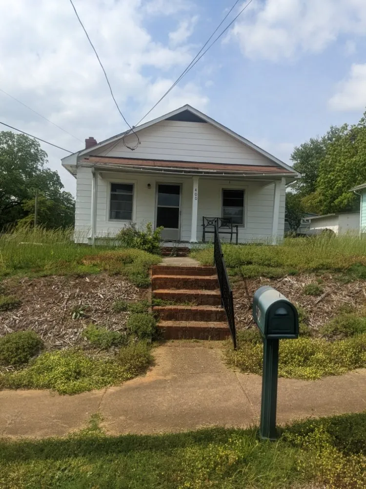 Reliable lawn mowing service in Lenoir, NC - Aaron's lawn Care