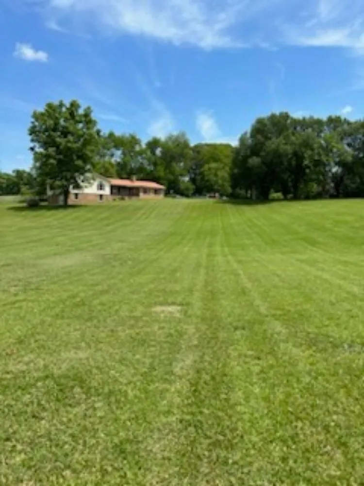 Expert landscaping services experts serving Lenoir, NC - Aaron's lawn Care